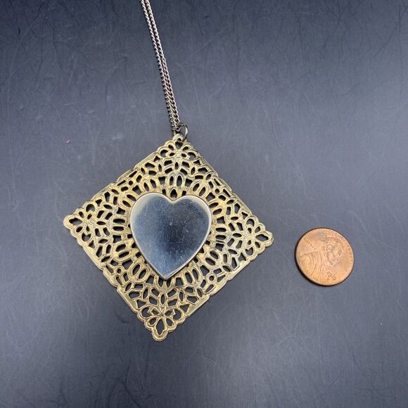 Large Heart Pendant Necklace Gold Tone Filigree Style Bold Vintage - Picture 3 of 9